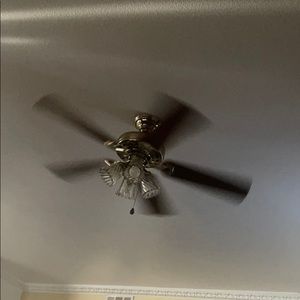 Meet your Posher, Mena